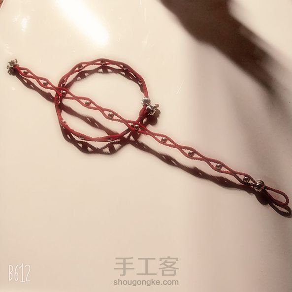 很喜欢这款，越细的线越美，我是用0.6股线包1的蜡线，硬邦邦的，不错，换1的线显粗糙。。。谢谢教程，祝手艺人们节日快乐～ 第4张