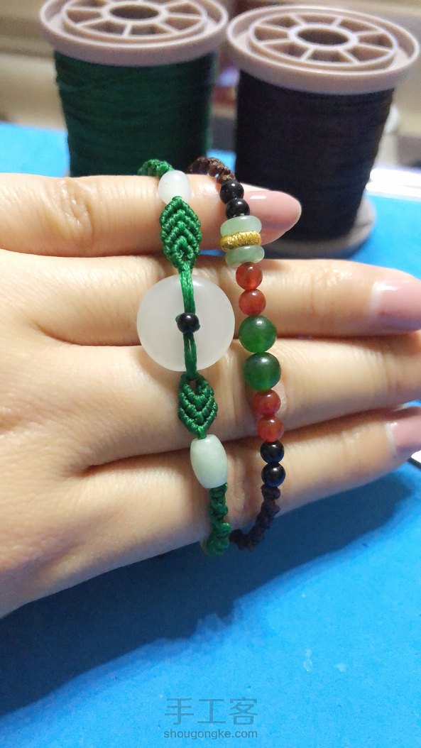 感谢何师的教程，成品很漂亮，好喜欢💕老公也夸很美腻😊可以根据自己的珠子自由搭配，大家发挥想象手链做起来吧 第3张