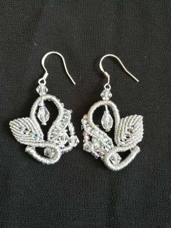 用银线编了还不错