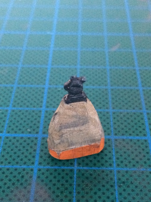 木工铅笔雕的茶壶，模仿别人的作品，不会雕…