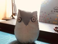 旧裤子改的,第一次做针线活,没缝好,要加油鸭~