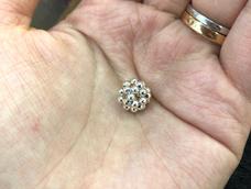 尴尬，先前的穿错了