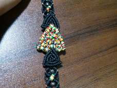 为了拿今天的徽章，拿出好久之前编的手链