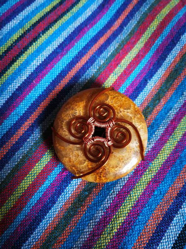 心动很久，刚刚入坑，和大神们学习了，第一次绕线，手超疼