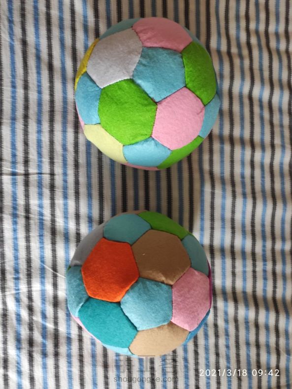 做了两个足球⚽⚽