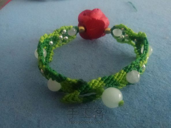 谢谢教程！红绿搭配也很好看哦～尾扣做了点调整。 第1张