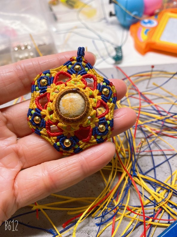 交个作业，配色怪怪的🤨 第1张