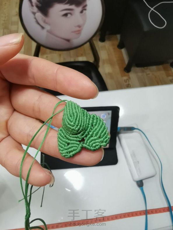 好像有哪不对，不管了混个徽章先