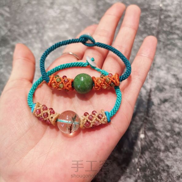 ╭☞( ￣ ▽￣)╭☞