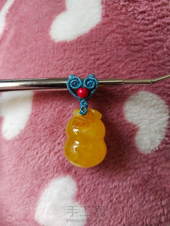 终于给我的小葫芦编了个漂亮的扣头