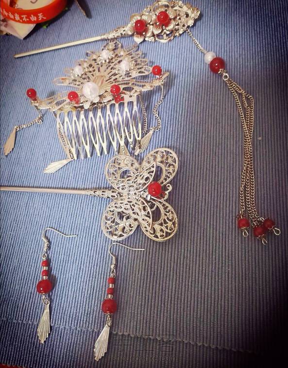 好看(｡･ω･｡)ﾉ♡