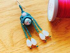 迷你小花嫁实在太好看，做成耳环这次五一出去浪，bling bling 的