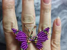 我终于也有蝴蝶戒指了