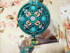 谢谢教程～
香囊里面放了个铃铛，还可以拿来当禁步～