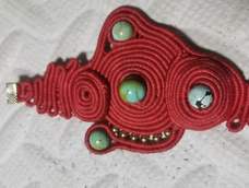 侧面的线我给剪了，所以没有再包回来，第二个圈之后就是个人想法来的了