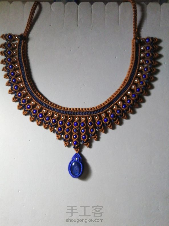 被石影老师这款惊艳了。花了两天零碎时间把它给编出来了。看到自己也能编出这么美的项链，很是安慰。一年多的学习总算是有了结果。 第1张