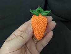 交个作业，编了一个胖胖的胡萝卜。