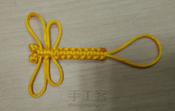平结小蜻蜓，可以用纽扣结代替珠子。