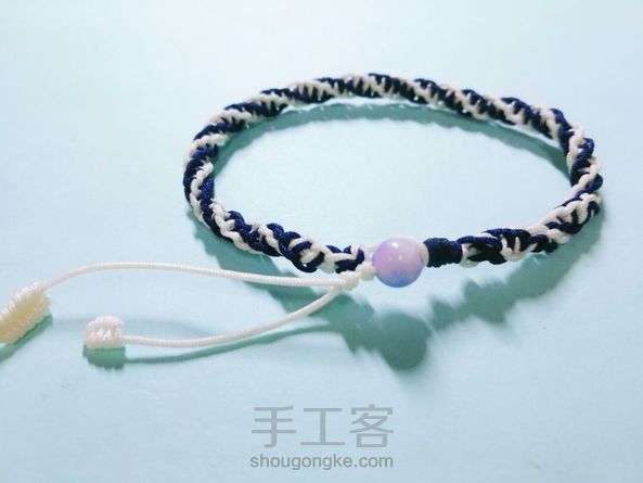 蓝色温柔
红色，太显白了……