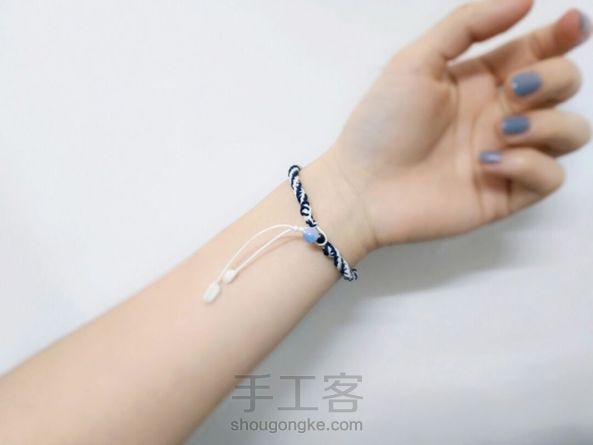 蓝色温柔
红色，太显白了…… 第2张