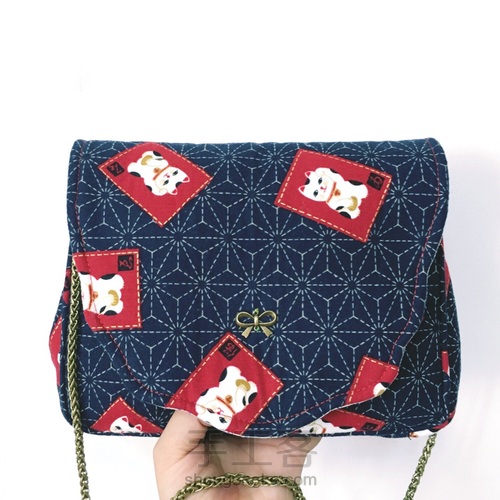 招财喵斜挎小包 第5步