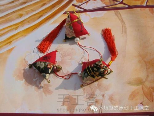 端午中国风粽子香包制作方法及中药方 第7步
