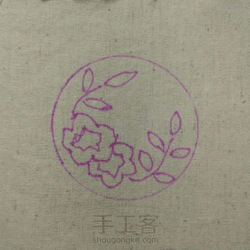 【刺绣化妆镜】无名蓝花 第1步