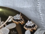 【银杏】14K包金珍珠耳环。（花语：坚韧和沉着，代表永恒的爱❤️，也象征着健康长寿！）

🍀【草西手作】手工什物，贵乎心情！🍀