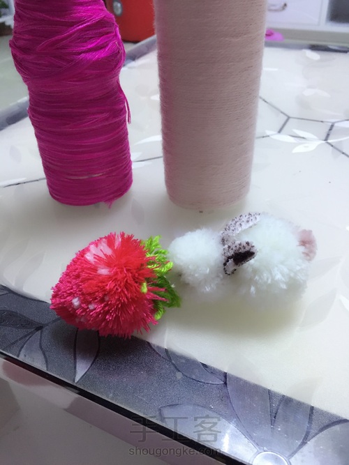 毛线草莓 第5步