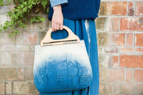 草木染木柄手提包。 第9步