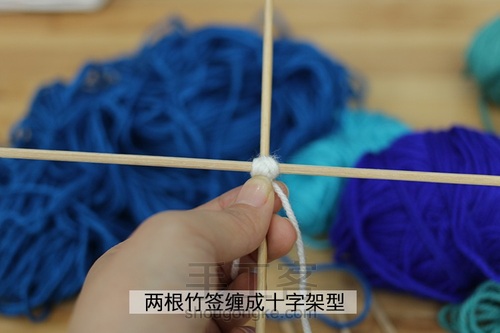 蒂哩哩原创曼陀罗编织--蓝莲花 第3步