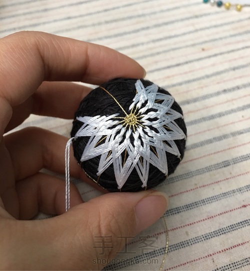 蒂哩哩仙鹤手鞠球教程 第21步