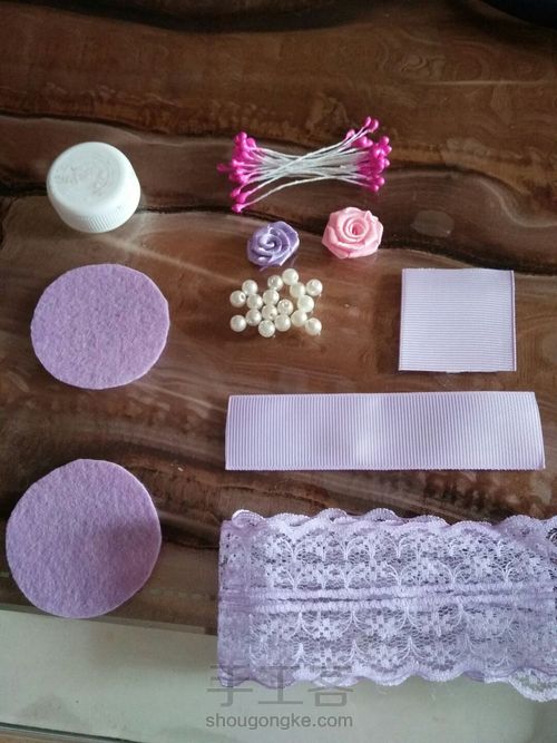 玫瑰蕾丝帽 第1步