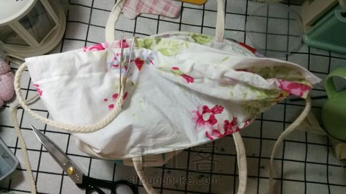 简单清新束口小拎包 第18步