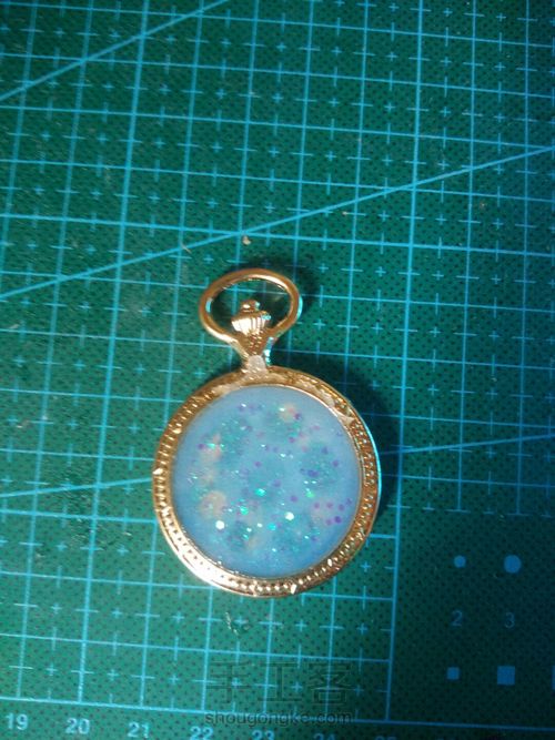 （滴胶）海洋风金属框 第6步