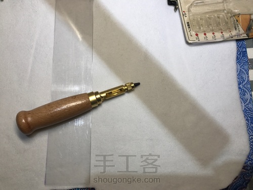 江水海崖花纹口金包 第3步