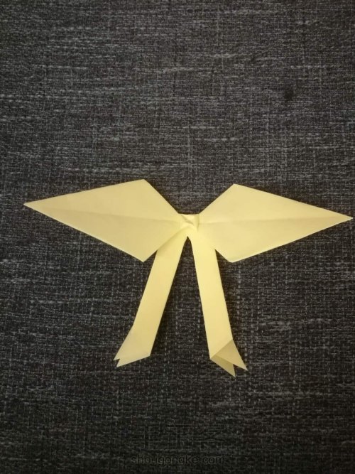 蝴蝶结🎀折纸 第19步