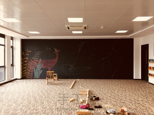 画室黑板粉笔画 第3步