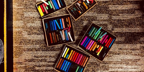 画室黑板粉笔画 第9步