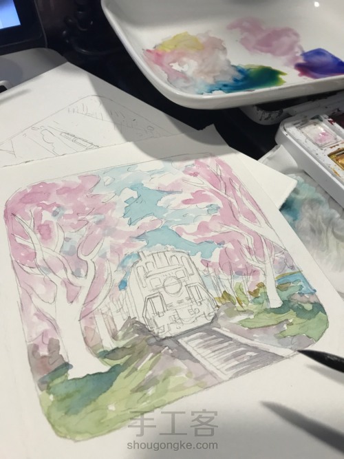 手绘水彩明信片：樱花树下的小火车 第3步