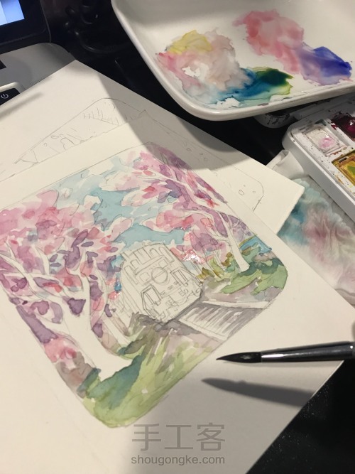 手绘水彩明信片：樱花树下的小火车 第4步