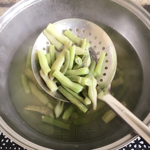 颜值很低但很好吃的一道菜 第4步