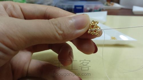 小水滴古董珠耳坠 第41步