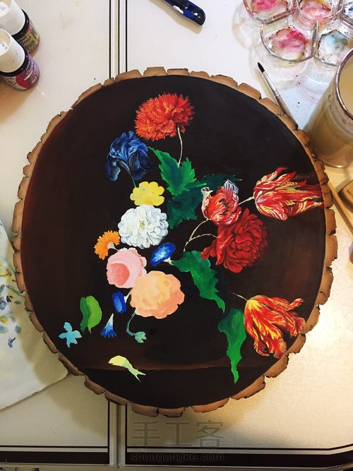 手绘原木 复古油画风格。 第2步