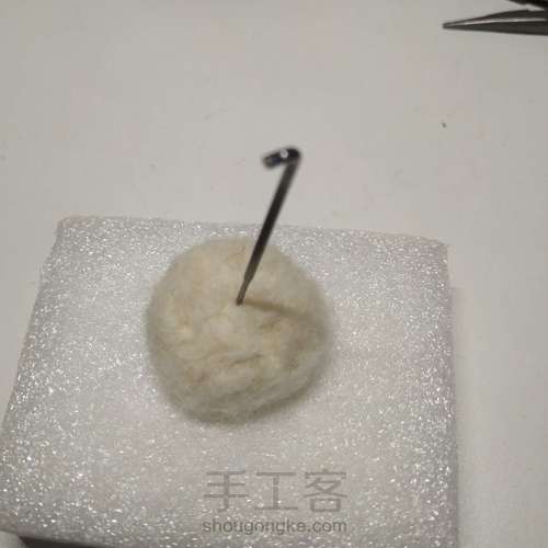 狗狗胸针 第2步