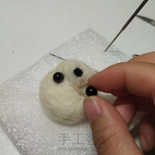 狗狗胸针 第4步