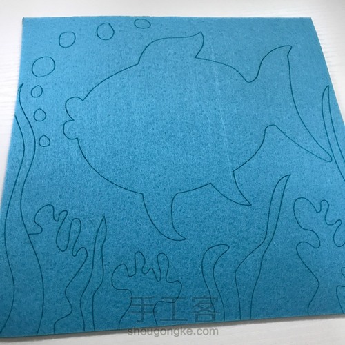 大鱼不织布粘贴画 第1步
