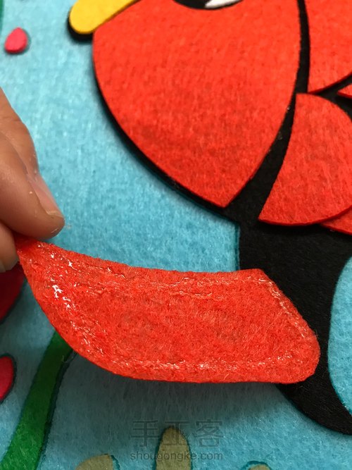 大鱼不织布粘贴画 第21步