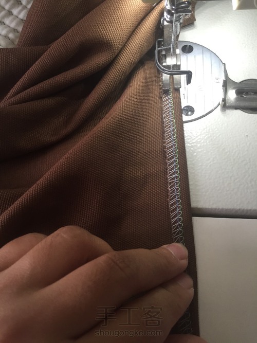 改造一对突撸皮的椅子。 第8步