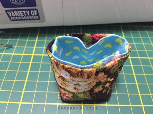 珍妮的复古小洋裙配饺子包 第6步